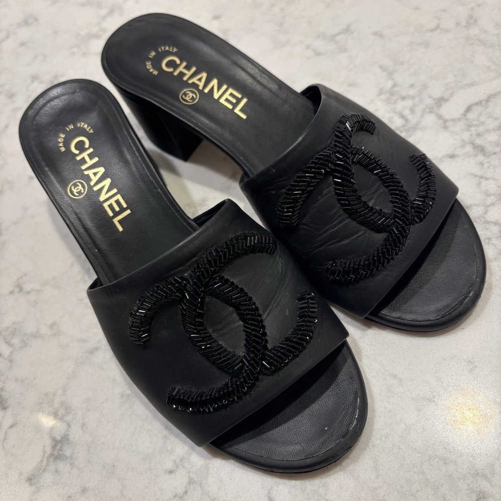 Chanel Black Leather Beaded CC Logo‎ Block Heel Mule Sandals 36.5 Made in Italy - Picture 12 of 16